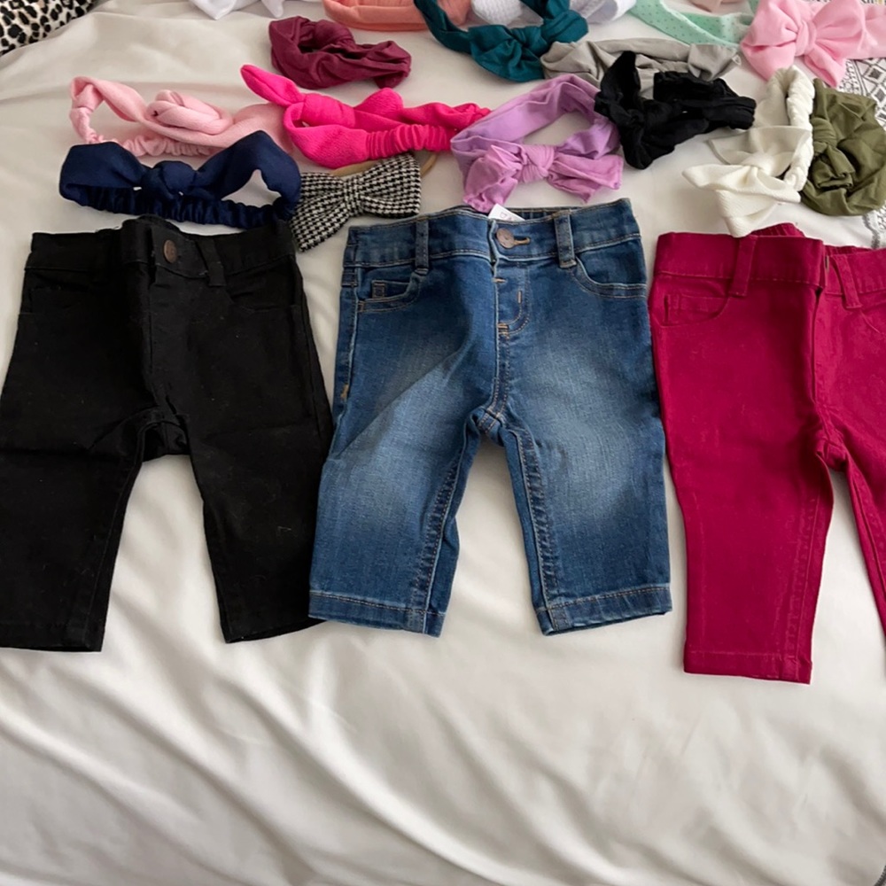 Baby bows/headbands & 3 pants - Bundle!